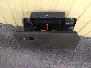 Бардачoк (перчаточный ящик) VW Passat B6